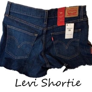 Levi high rise shortie